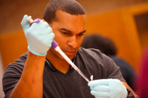 Student in lab at the University of St. Thomas - Houston