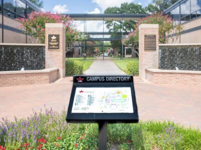Entrance to University of St. Thomas in Houston, Texas