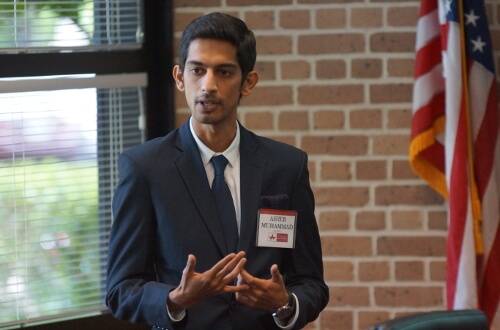 University of St. Thomas - Houston BBA in International Business major gives a presentation