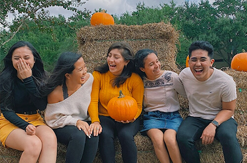 500X330_Parents_FamilyWeekend