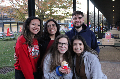 Siblings Day 500x330